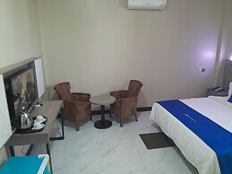 VEGAS LUXURY HOTEL