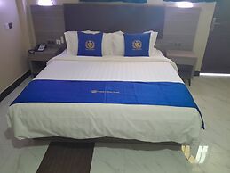 VEGAS LUXURY HOTEL