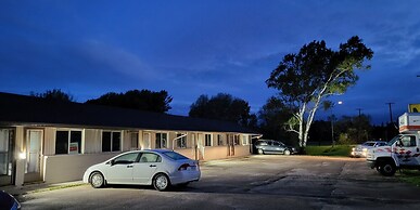 Happyland Inn