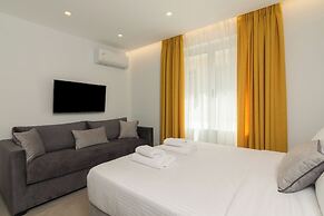 Athens Theatrou Apartments