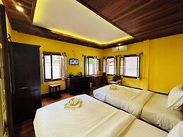 Villa Phonethip Mekong Riverside