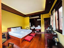 Villa Phonethip Mekong Riverside