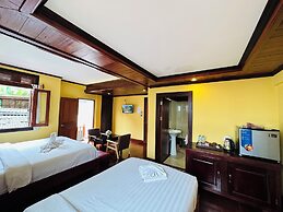 Villa Phonethip Mekong Riverside