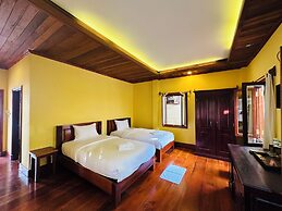 Villa Phonethip Mekong Riverside