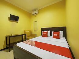 OYO 92483 Hotel Kirana