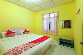 Hotel O Penginapan & Villa Sirait