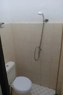 Hotel O Penginapan & Villa Sirait