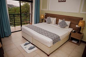 Green Side Hotel