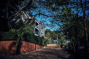 Green Side Hotel