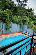 Green Side Hotel