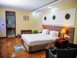 Green Side Hotel