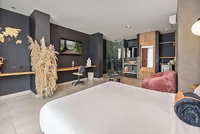 Hotel Zelva Negra