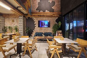 Hotel Zelva Negra