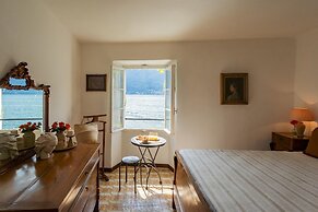 Terrace on Orrido di Nesso Waterfall