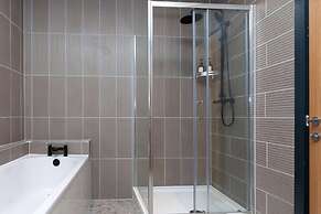 Kings Building- 2 Bed & Bathroom Flats