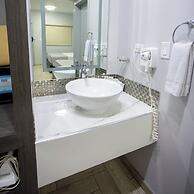 653 Hotel