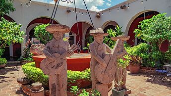 La Mansión Hotel