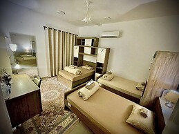 Shearing With Owner 5-bed Apartment in Sib