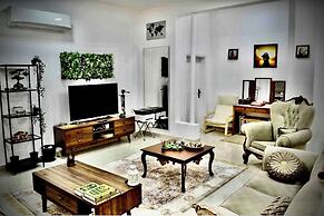 Shearing With Owner 5-bed Apartment in Sib