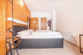 Union Hotel by TM