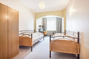 Union Hotel by TM