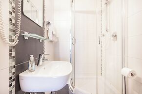 Union Hotel by TM