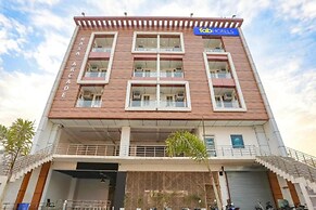 Hotel the Rasa vasundhara
