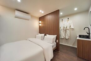 Anook Hotel Busan Nampo