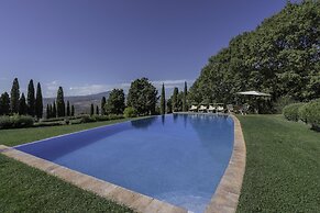 Orcia Panoramic View With Pool