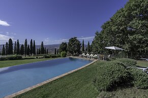 Orcia Panoramic View With Pool