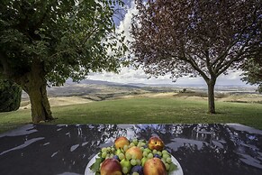 Orcia Panoramic View With Pool