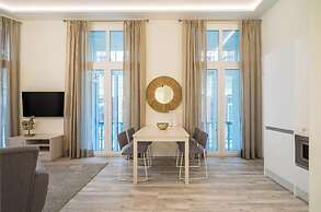 Fresh Velazquez Apartments