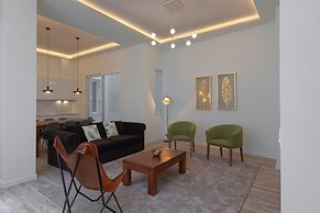Fresh Velazquez Apartments