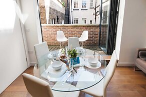 Bright Space Near Sherlock Holmes Museum