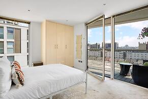 Panoramic London: 3-Bed City Oasis