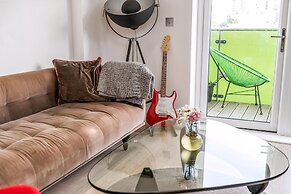 Gorgeous Wembley Flat