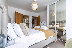 Gorgeous Wembley Flat