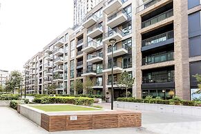Modern Chelsea Apartment