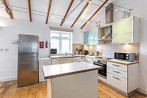 Light and Airy Upside Down House in Boho Hackney