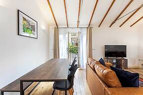 Light and Airy Upside Down House in Boho Hackney