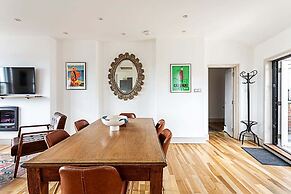 Contemporary Open Plan Penthouse