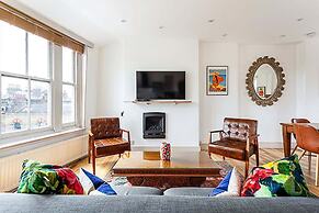 Contemporary Open Plan Penthouse