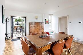 Contemporary Open Plan Penthouse