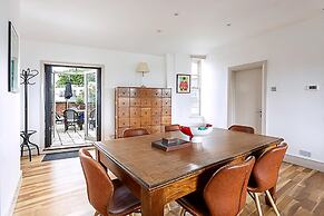 Contemporary Open Plan Penthouse