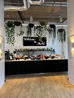 The Panoramic Urban Oasis