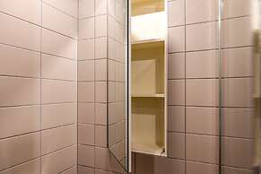 Trendy Kings Cross Flat
