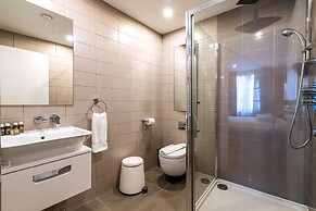 Trendy Kings Cross Flat