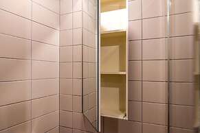 Trendy Kings Cross Flat