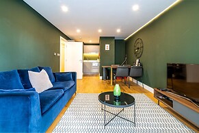 Trendy Kings Cross Flat