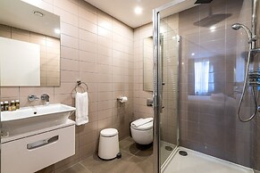Trendy Kings Cross Flat